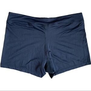 In-Between court & sportswear size large shorts